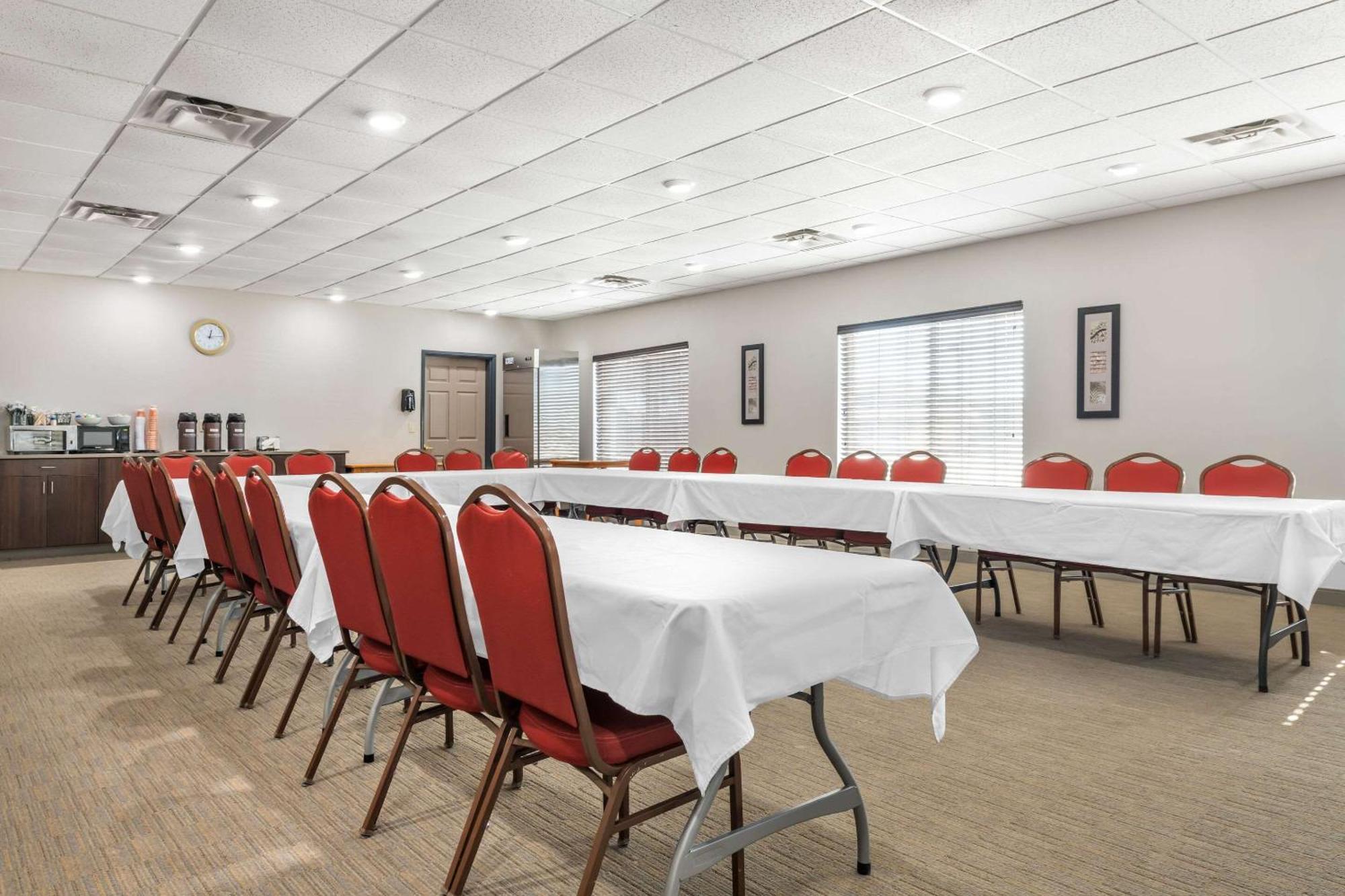 Country Inn & Suites By Radisson, Watertown, Sd Zewnętrze zdjęcie